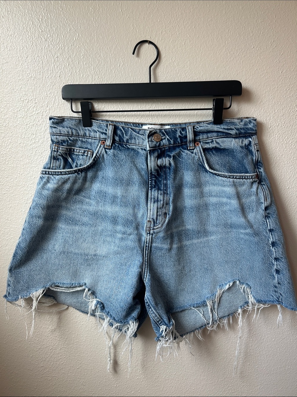 Reformation Jeans Wilder High Rise Relaxed Jean Short Size 31
